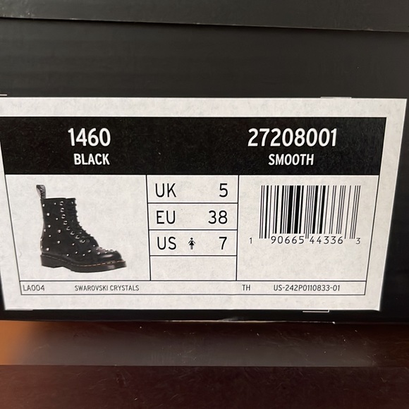 Dr. Martens x Swarovski 1460 Leather Lace up Boots. - Picture 9 of 10